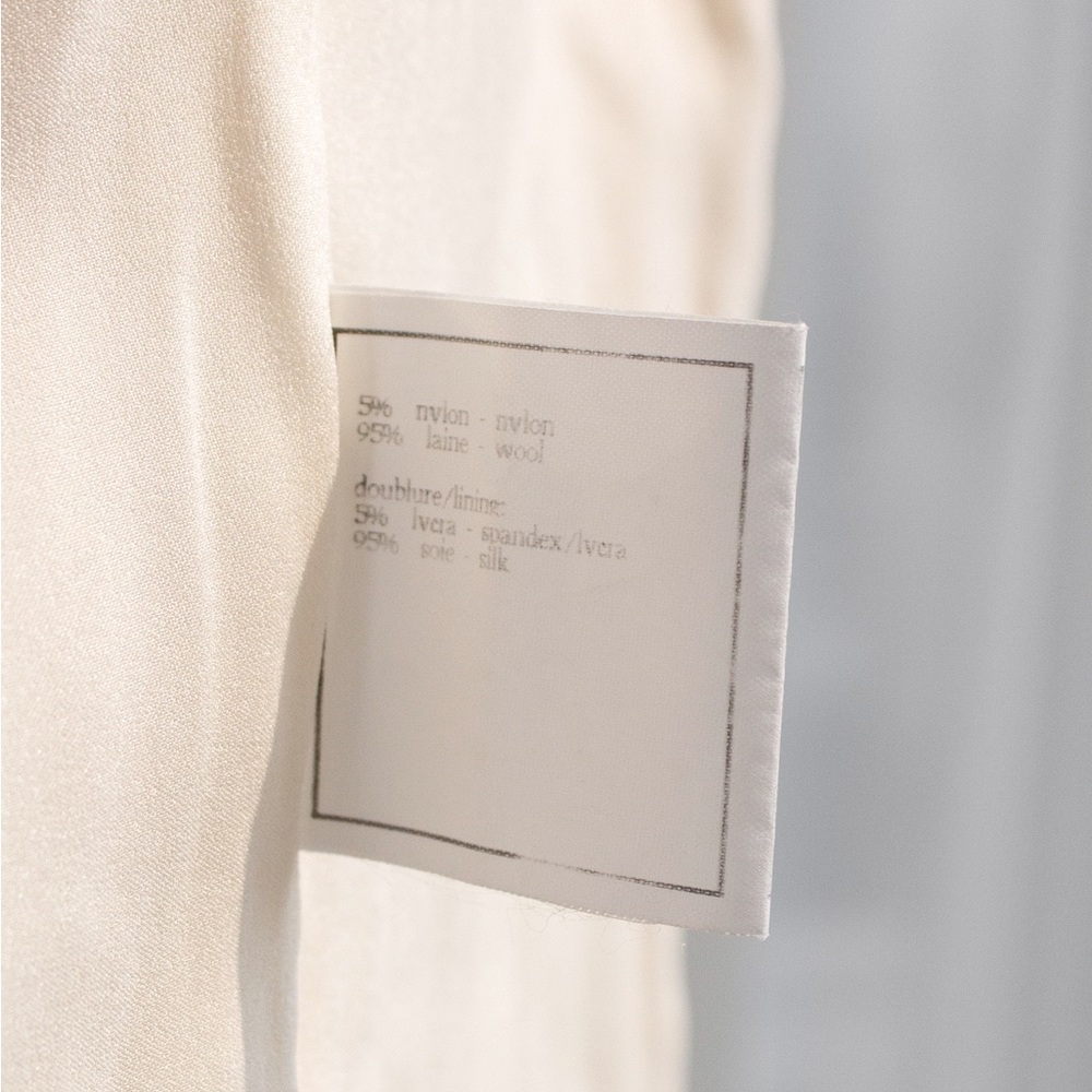 Chanel Vintage S/S 1995 Ivory Ecru Black Gold Zip Tweed 95P Jacket - Picture 15 of 15